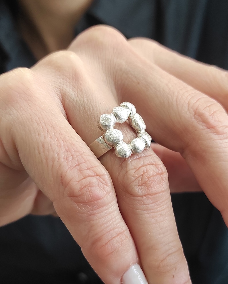 Asymmetric Bubble Ring