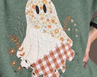 Quilted Patchwork Ghost in Flowers Appliqué for Machine Embroidery Design