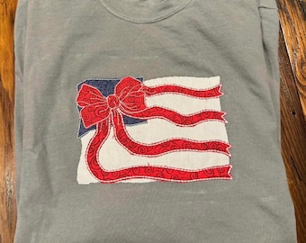Big Bow American Flag Appliqué Design for Machine Embroidery