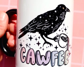 Punny Crow Becher Rabe Kaffeetasse Krähe Themed Geschenk Kaffee Humor ironischer Humor Teetasse Unhinged Seltsames Geschenk Sarkastisch Witchy schrullig Her Him