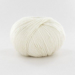 Fonty Moustache Garn - Super Kid Mohair • Seide • feine Merinowolle - Farbe 408