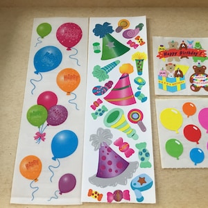 Autocollants de célébration d'anniversaire de Sandylion inclut des ballons rares