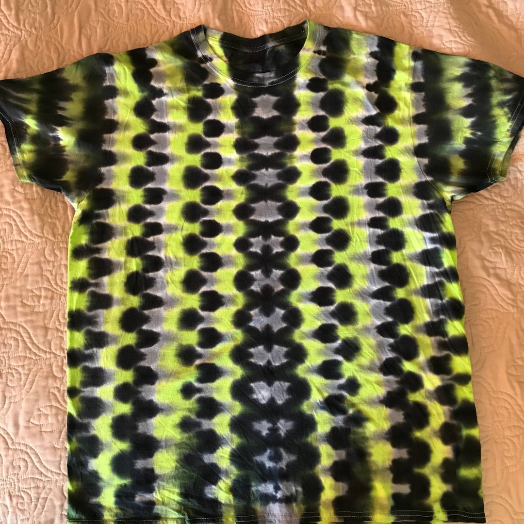 Snakeskin Tie Dye. XL Gildan Brand Tshirt. Soft and Durable Etsy