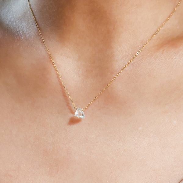 Dainty Clear Quartz Crystal Pendant Necklace Gift for Her Rock Crystal Necklace Minimalist Gemstone Necklace Pure Quartz April Birthstone