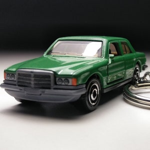 Mercedes-Benz 450 SEL Matchbox Keychain
