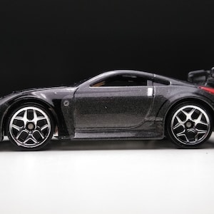 Nissan 350Z Hot wheels (Custom plastic wheels)