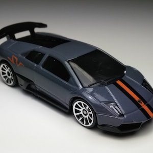 ホットウィール ランボルギーニ ムルシエラゴ SV Lamborghini Murcielago SV Hot Wheels (custom Plastic Wheels