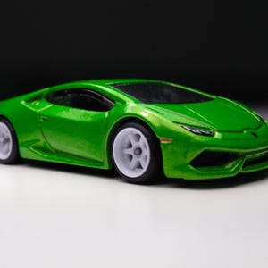 Lamborghini Huracan Hot wheels (Custom Real Rubber tires)