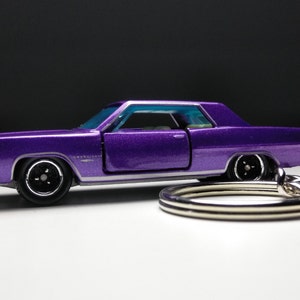 1964 Pontiac Grand Prix Matchbox Keychain