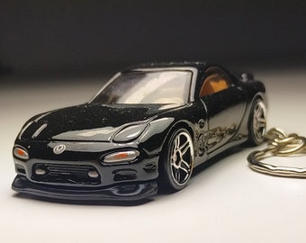 HOT WHEELS key chain!! Datsun 820
