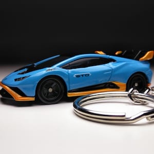 Lamborghini Huracan STO Keychain