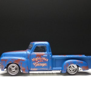 2020 Hot Wheels Blue Rusty 52 Chevy Mighty Max Garage. (Custom Real Rubber tires)