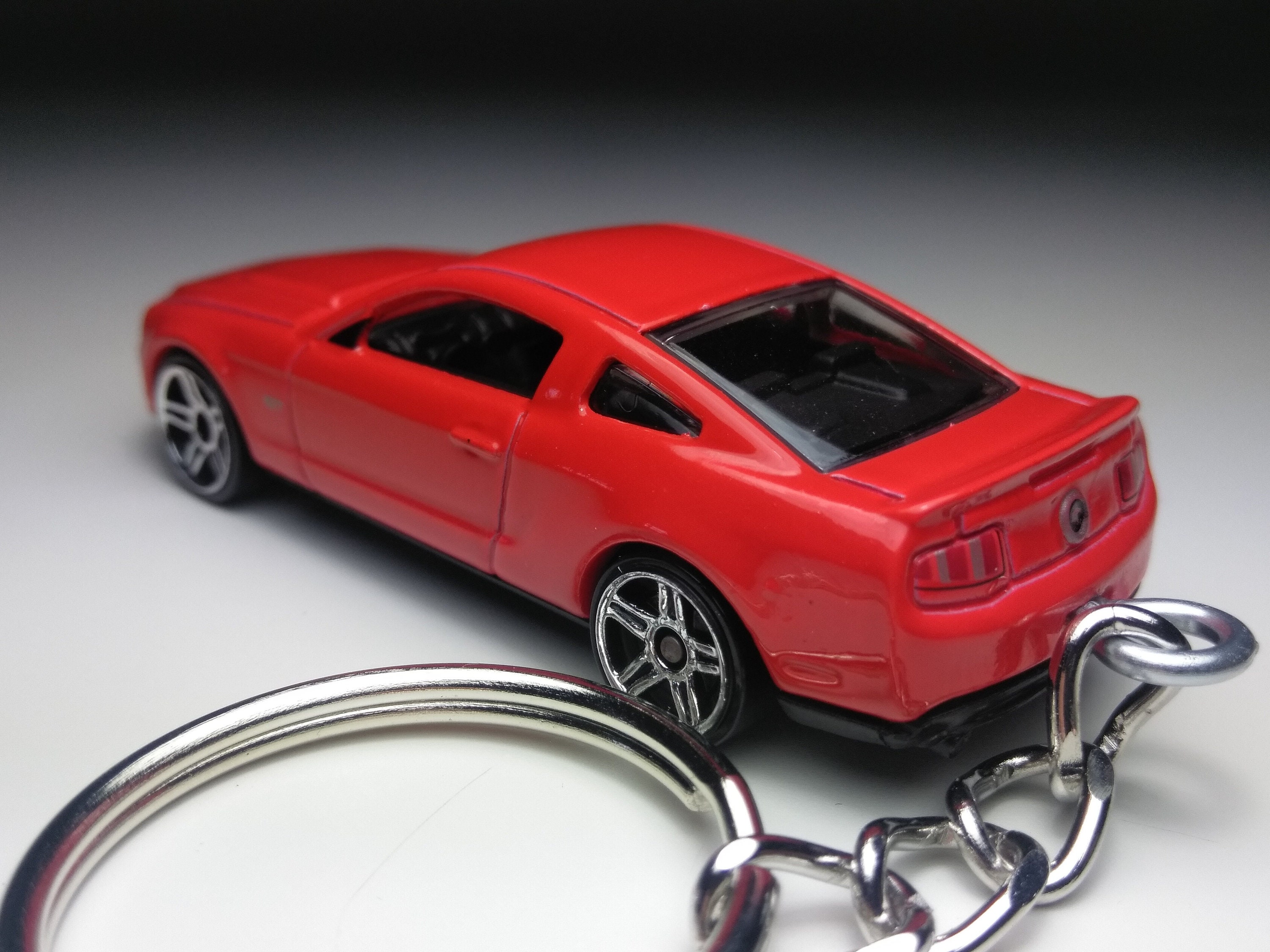 Mustang car keychain deals