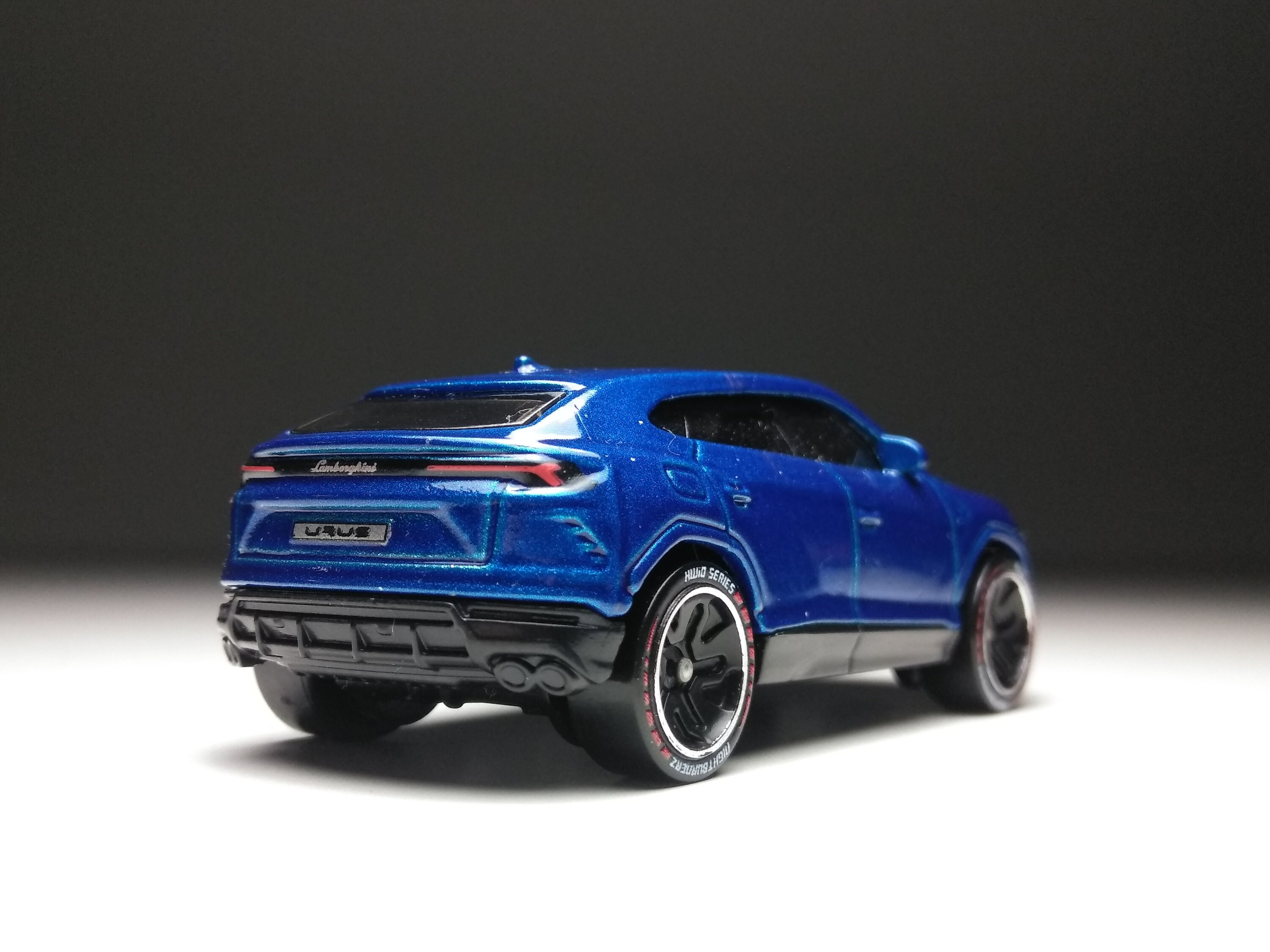 Hot wheels lamborghini urus