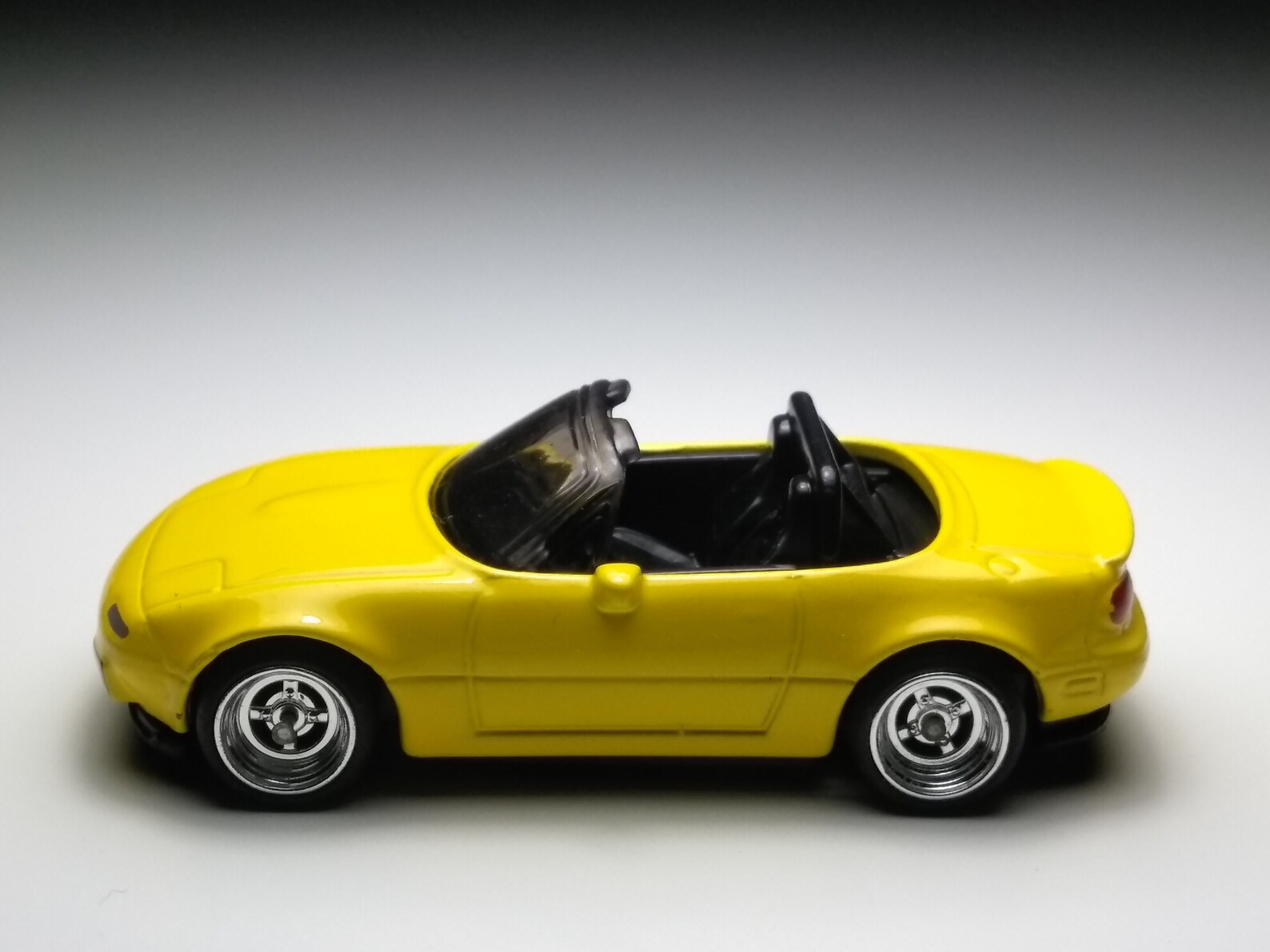Hot wheels mazda miata