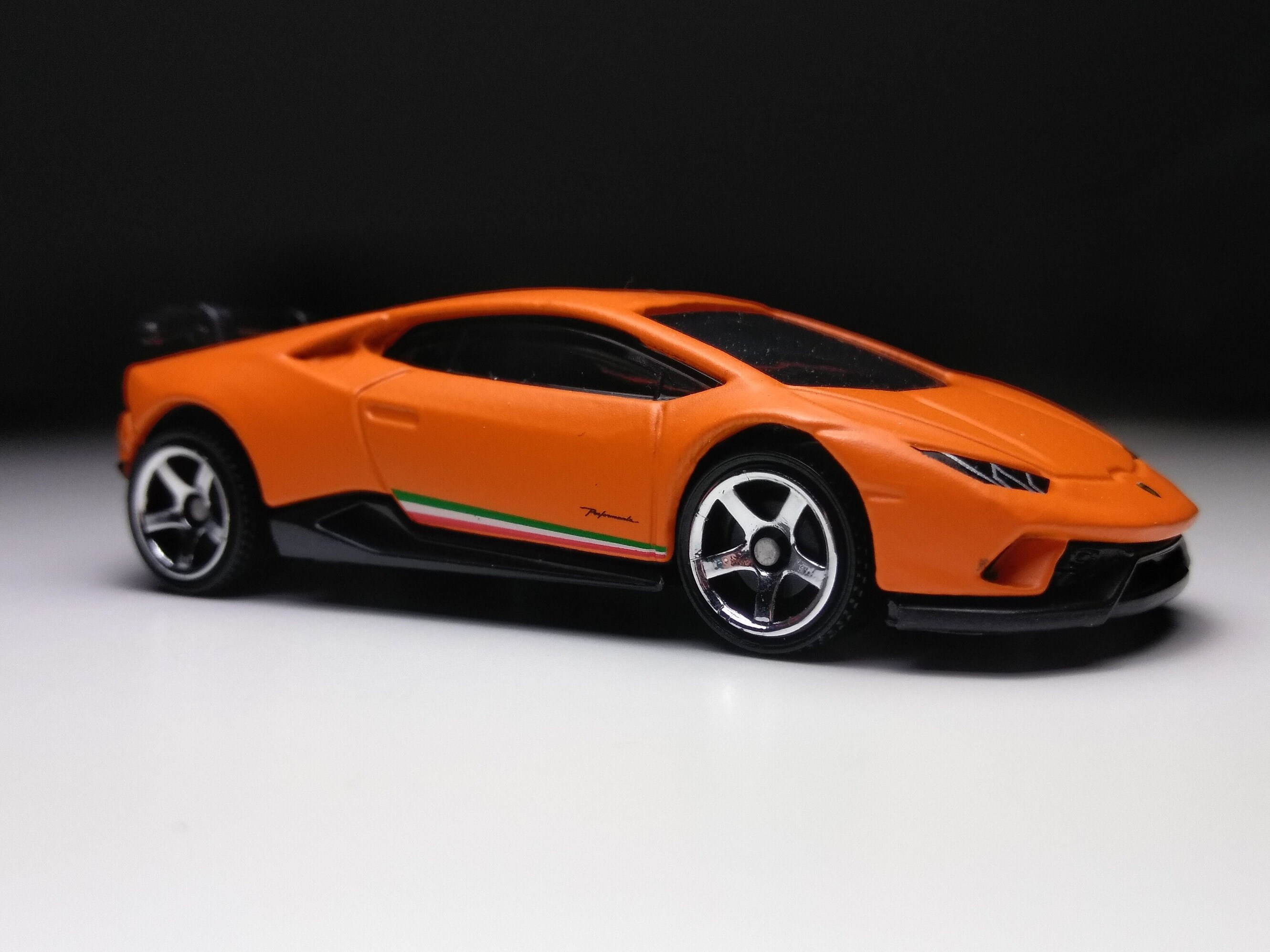 Hot wheels huracan performante sale