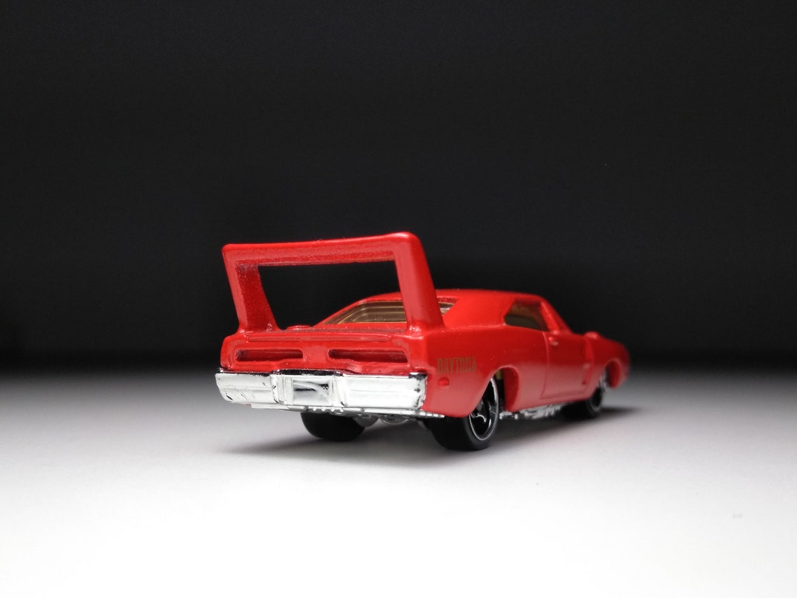 Dodge daytona hot wheels