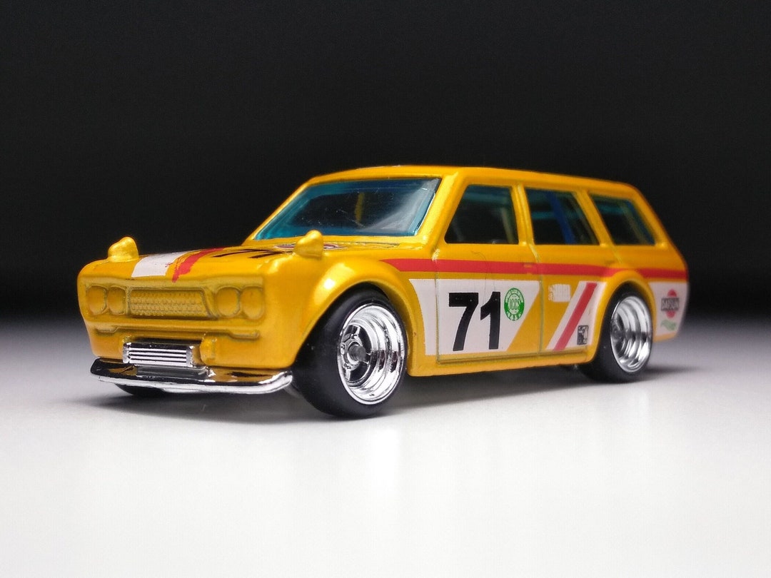 1971 Datsun Bluebird Wagon Hot Wheels (custom Real Rubber 1971 Datsun Bluebird Wagon Hot Wheels (custom Real Rubber