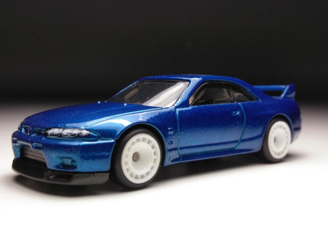 ミニカー Hot Wheels Nissan Skyline (R33) rlc Hot Wheels RLC Ultimate Challenge Rally Resilience Nissan