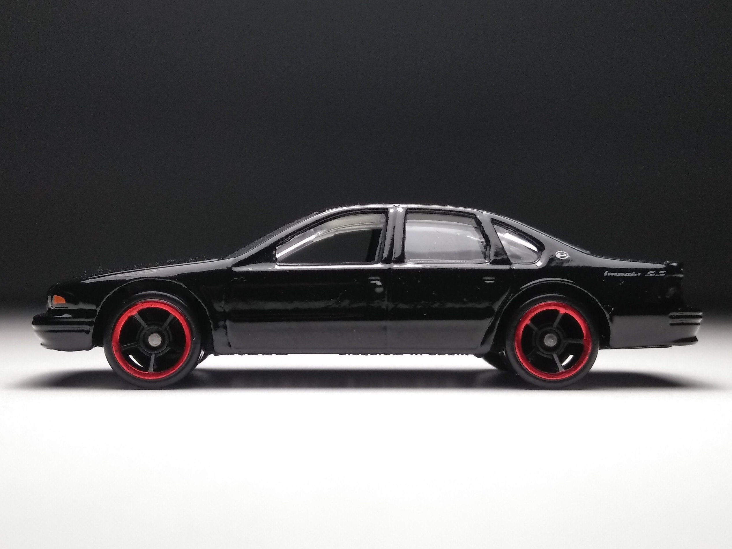 1996 シボレー インパラ SS ホット ホイール 1/64 スケール