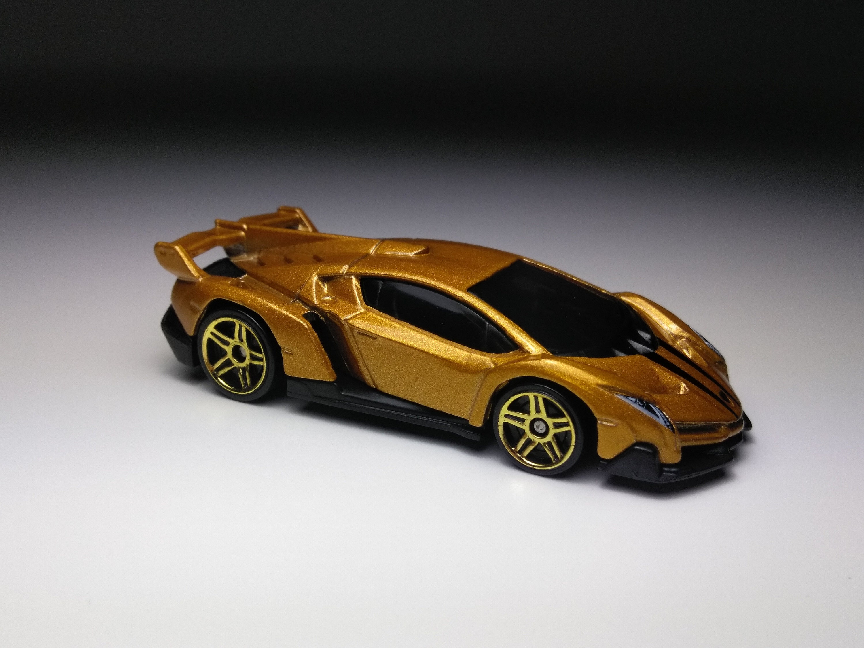 VENENO GOLD Hot Wheels. custom Plastic Wheels Etsy Ireland