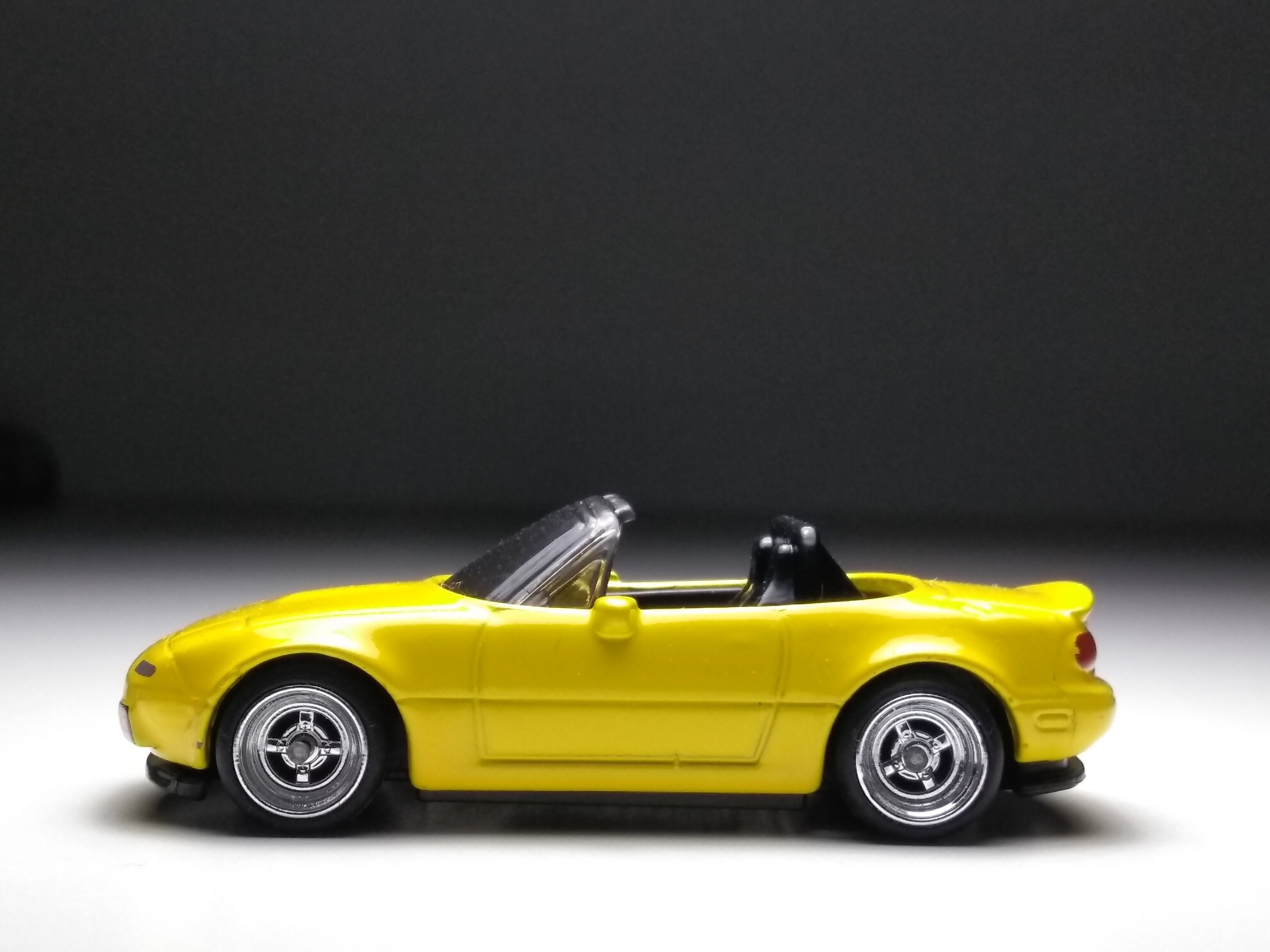 Hot wheels mazda mx5
