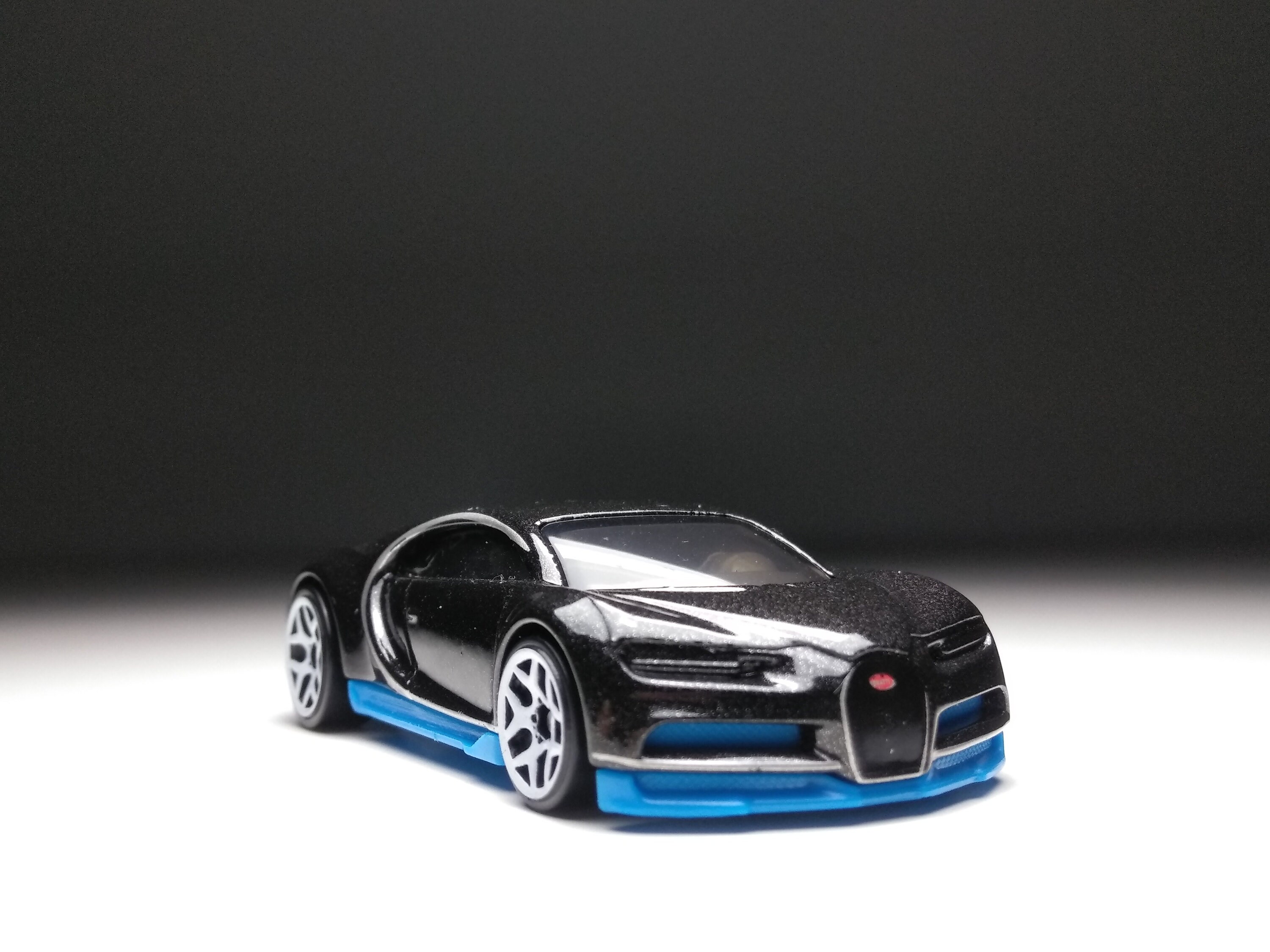 Hot wheels bugatti chiron