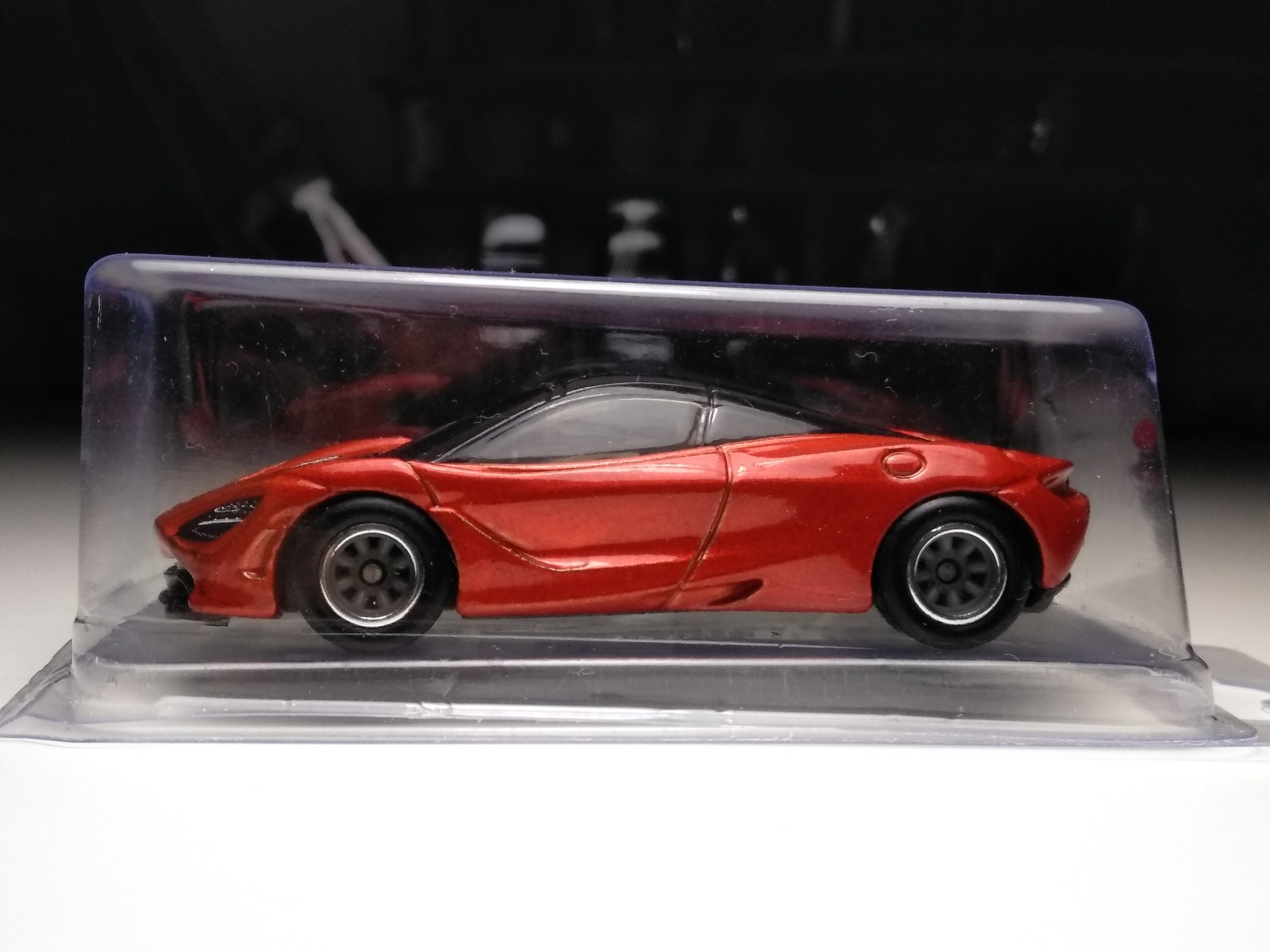 Hot wheels mclaren 720s