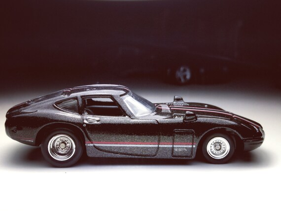 Toyota 2000gt Hot wheels (Custom Real Rubber tires)