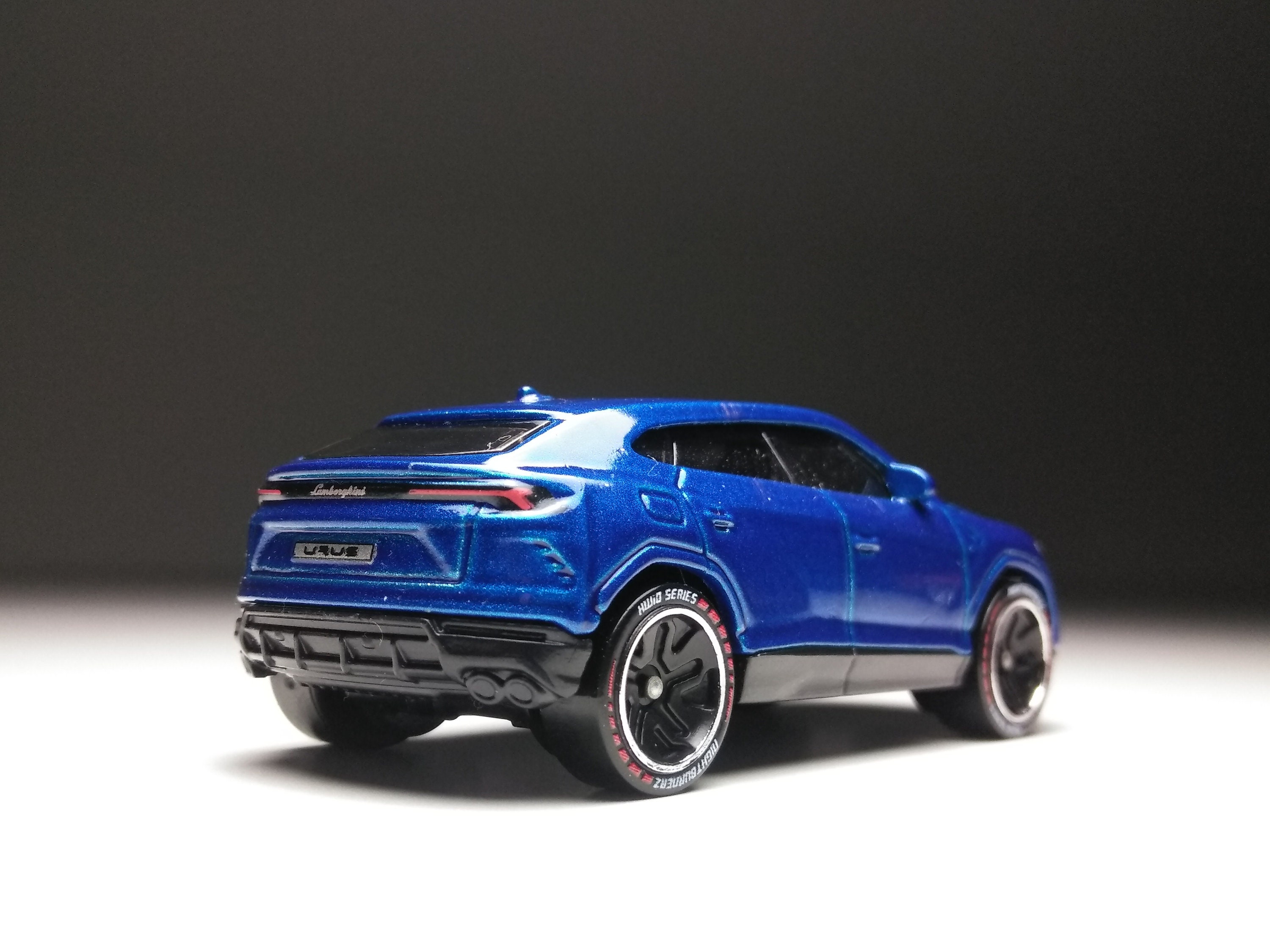 Hot wheels lamborghini urus