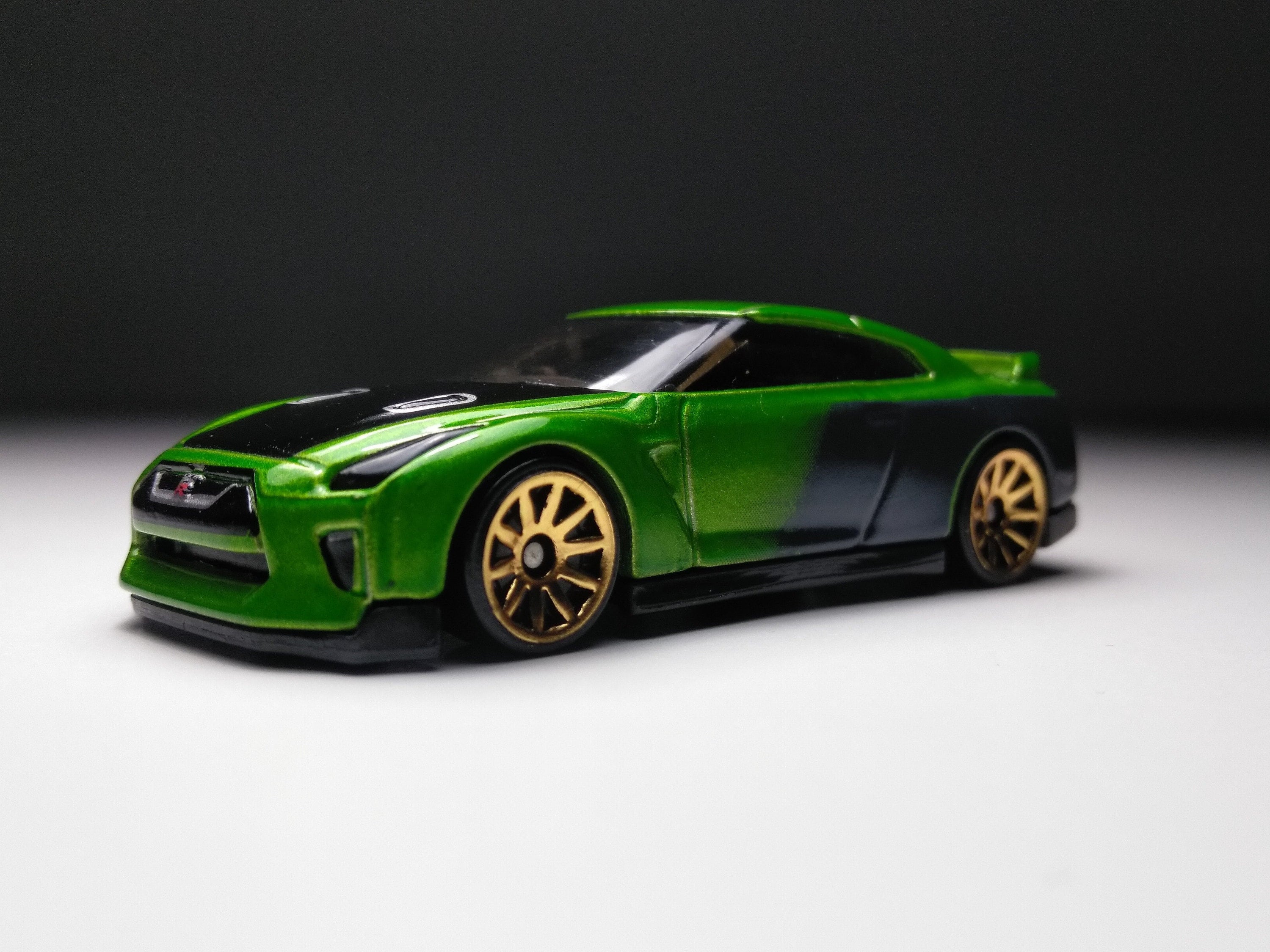Hot wheels cheap nissan gtr tfox