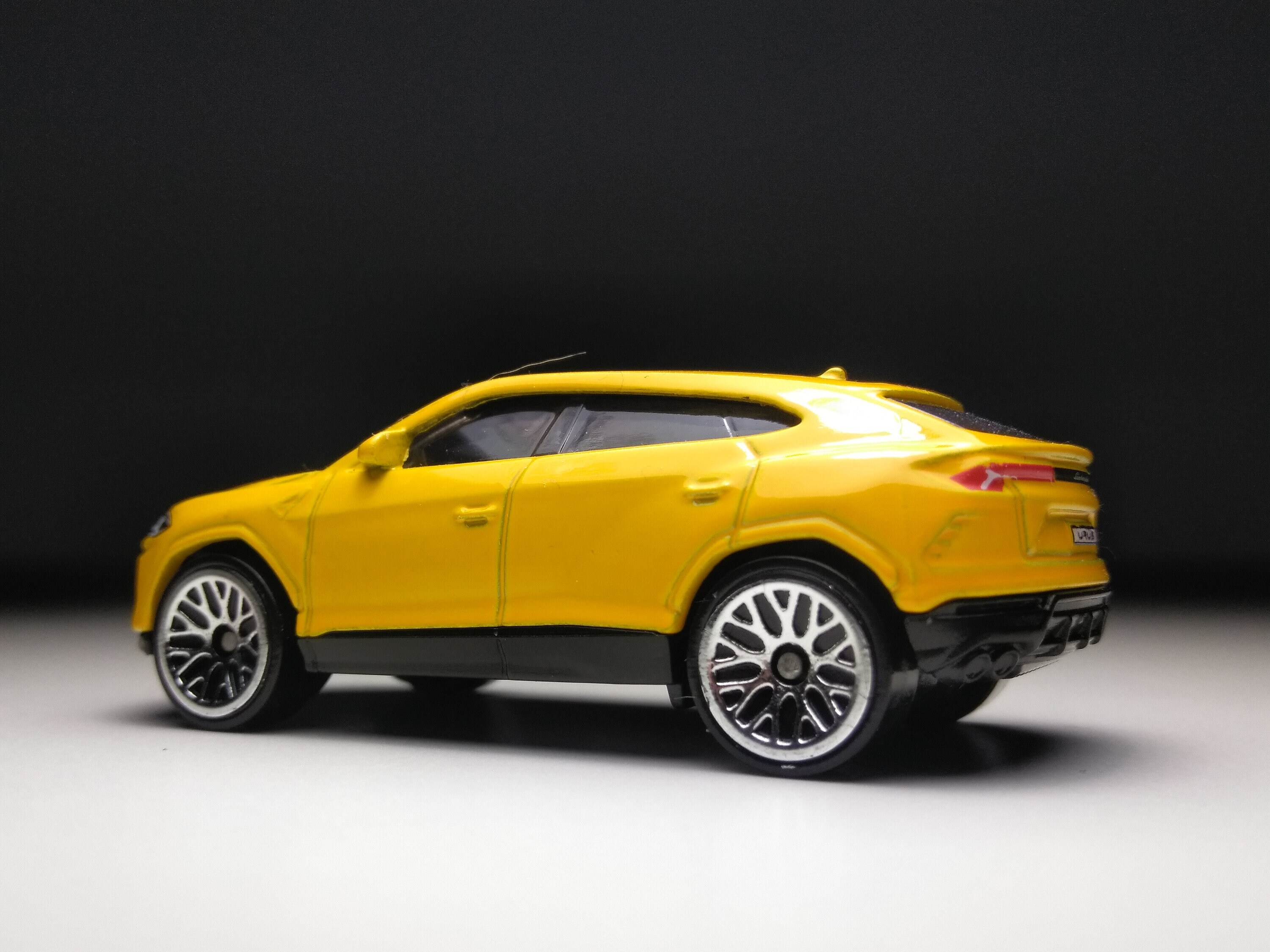 Hot wheels lamborghini urus