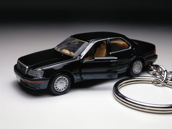 あ*や様 CELSIOR セルシオ メタルキーホルダー ヴィンテージ レトロ 希 トヨタ セルシオ キーホルダー - Etsy 日本