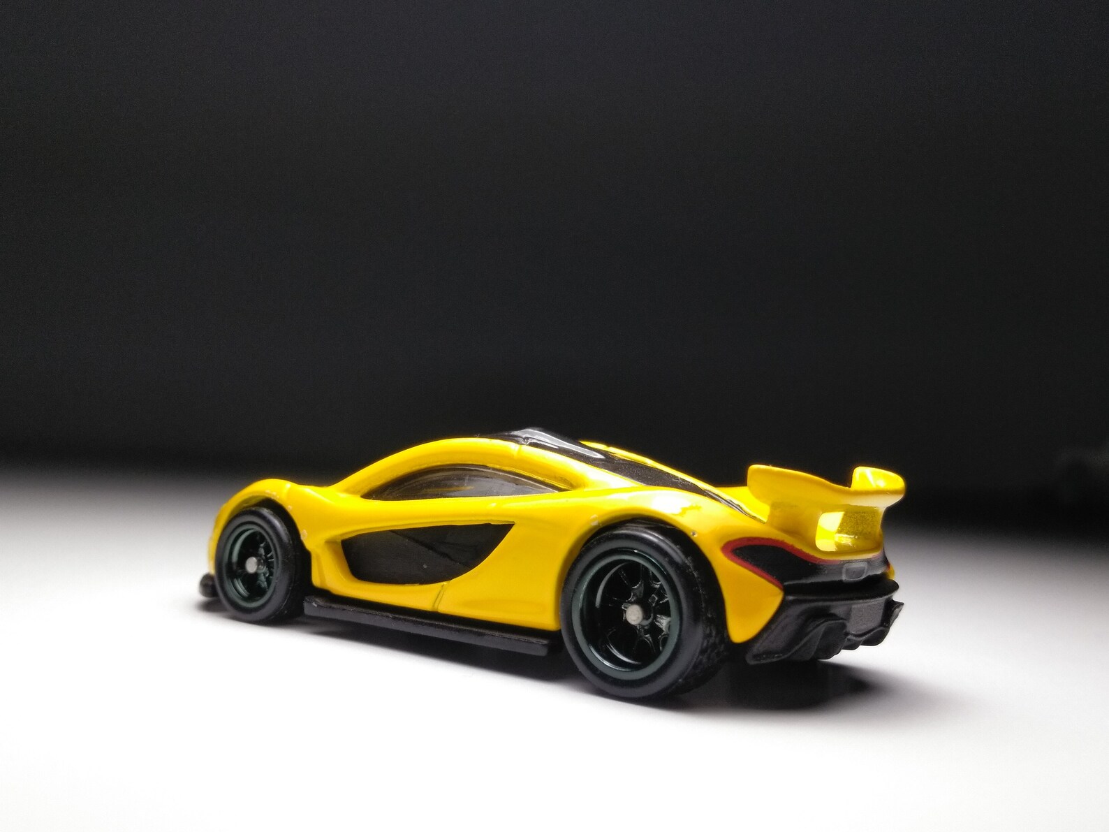 Mclaren p1 hot wheels