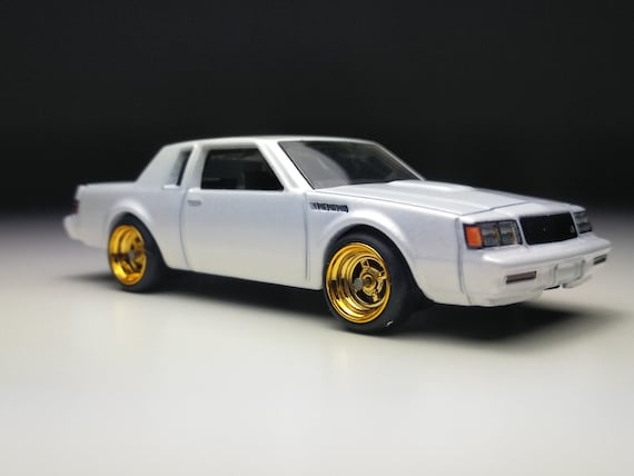 Hot Wheels 1987 Buick Regal GNX ホットウィール Amazon | ホットウィール '87 ビュイック リーガル GNX (GRL94