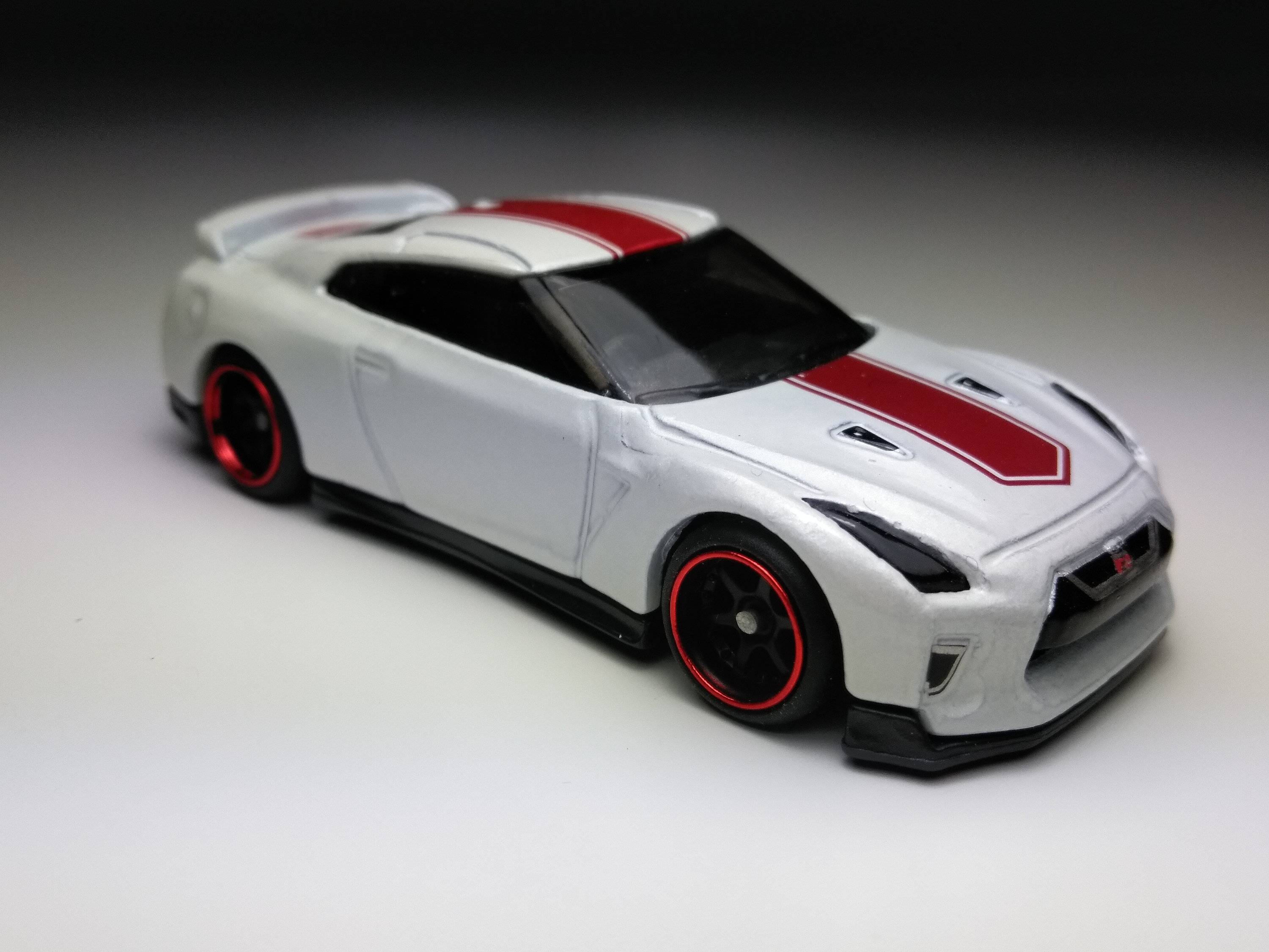 Nissan GR-R 50th Anniversary 1/64 Scale (custom Made) - Etsy