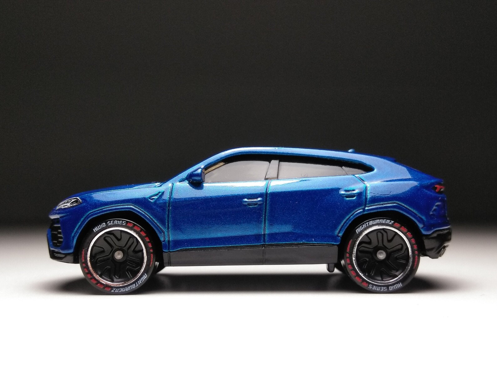 Hot wheels lamborghini urus