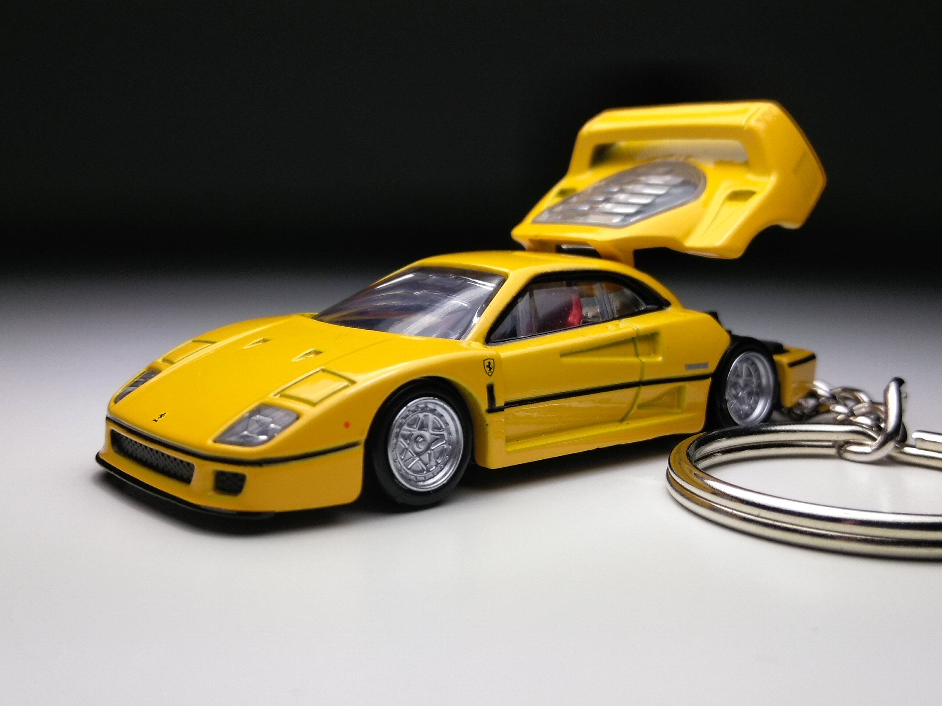 Porte Clé Ferrari F40 Art Fan à petits prix