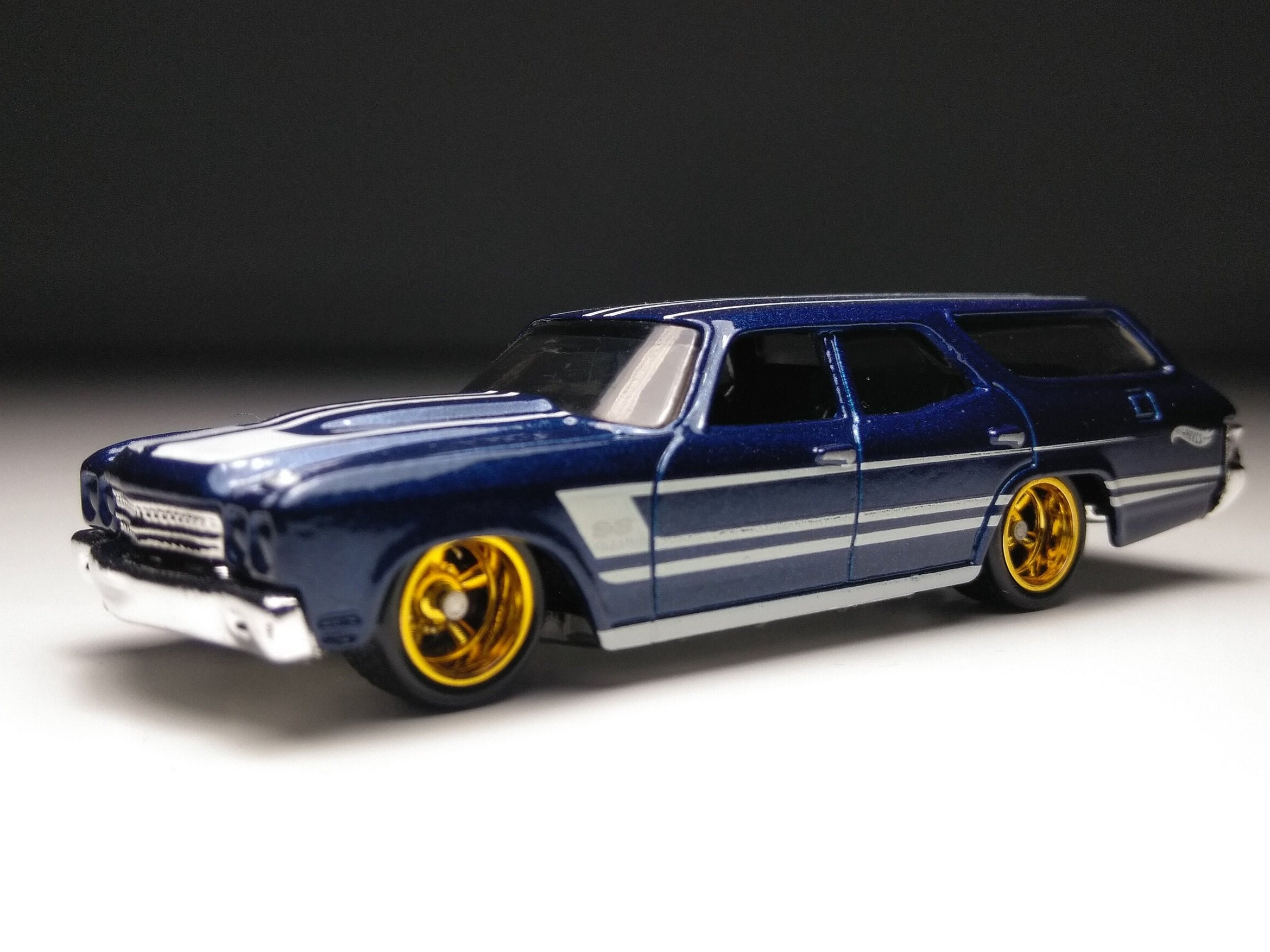 Chevy Chevelle SS Wagon Hot Wheels (custom Real Rubber Tires