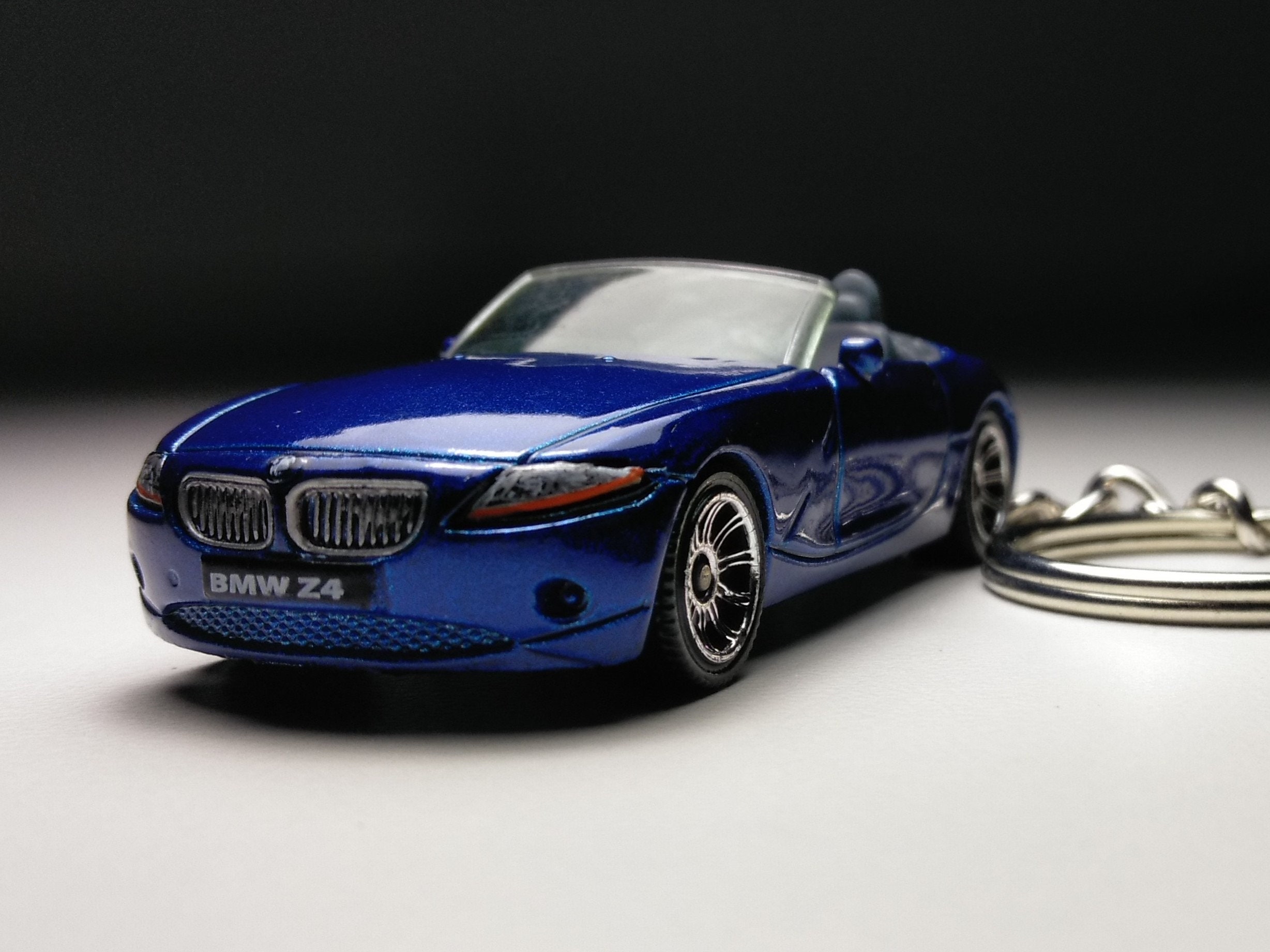 BMW Z4 Matchbox Schlüsselanhänger - Etsy.de