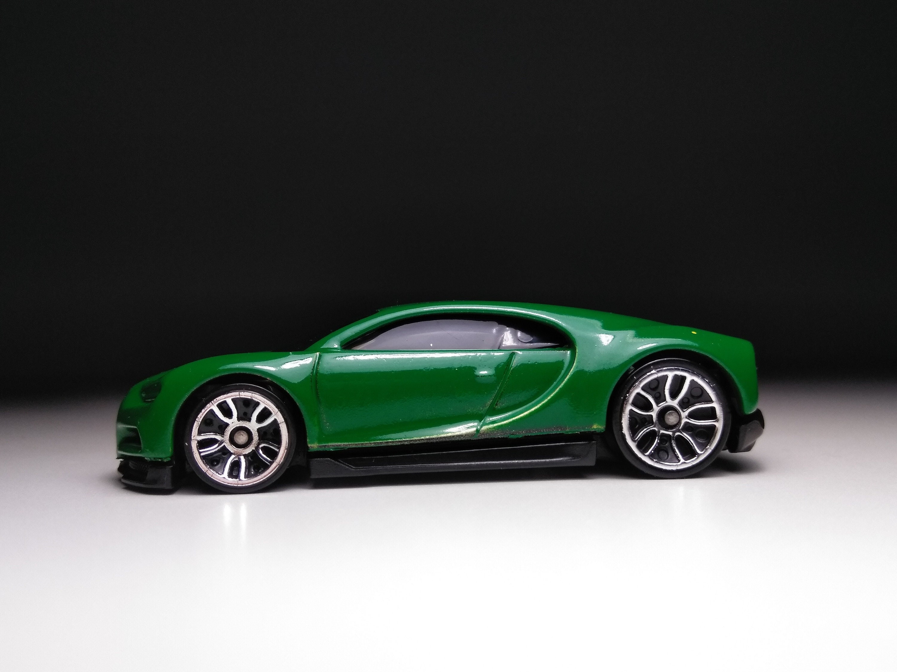Hot wheels bugatti chiron