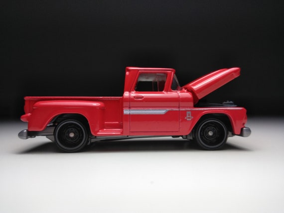 Amazon.com: Matchbox 1964 Chevy C10 Pickup, Moving Parts 28
