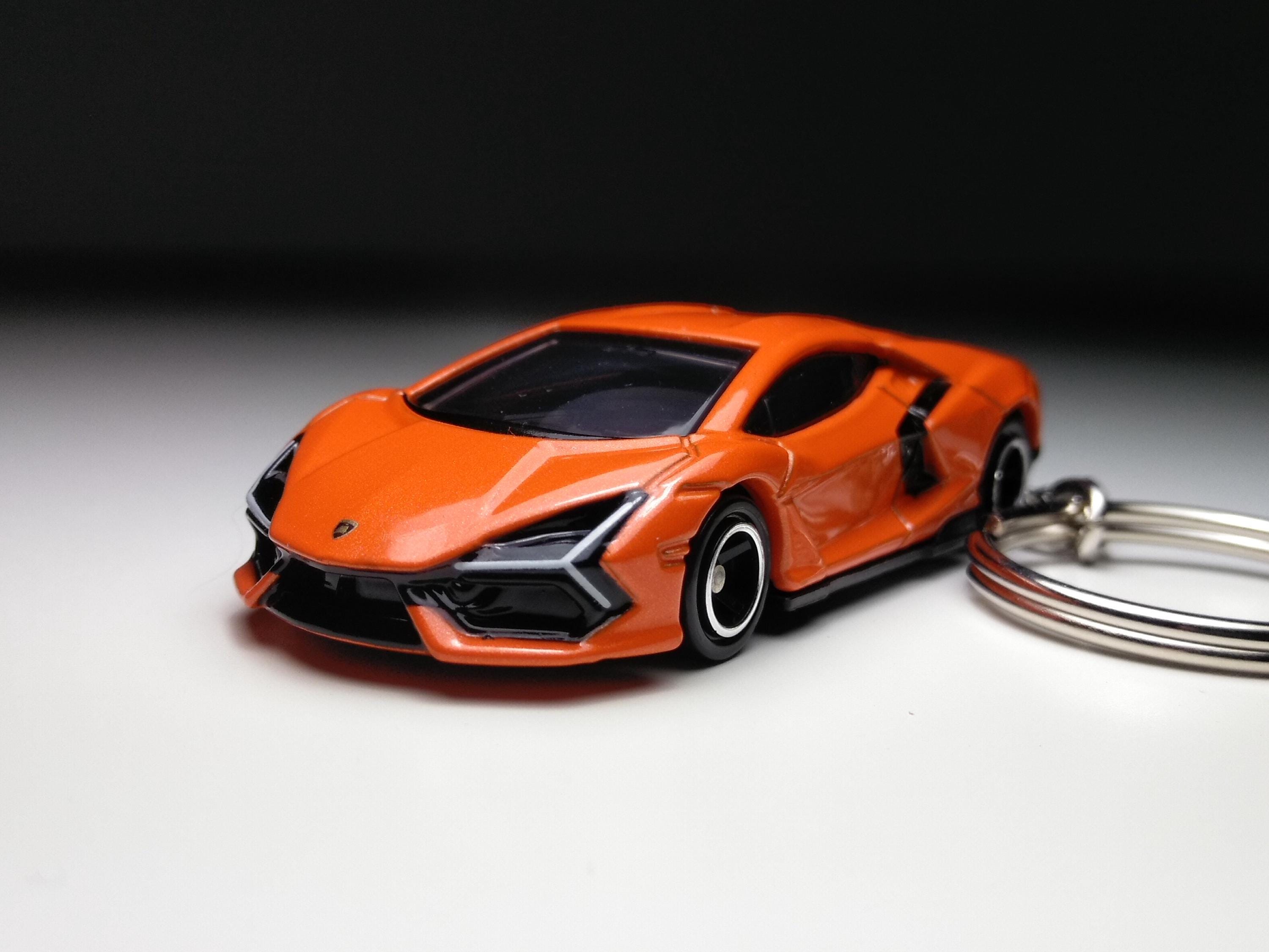 Lamborghini Revuelto アクセサリーセット 公式品 Lamborghini Revuelto Keychain - Etsy