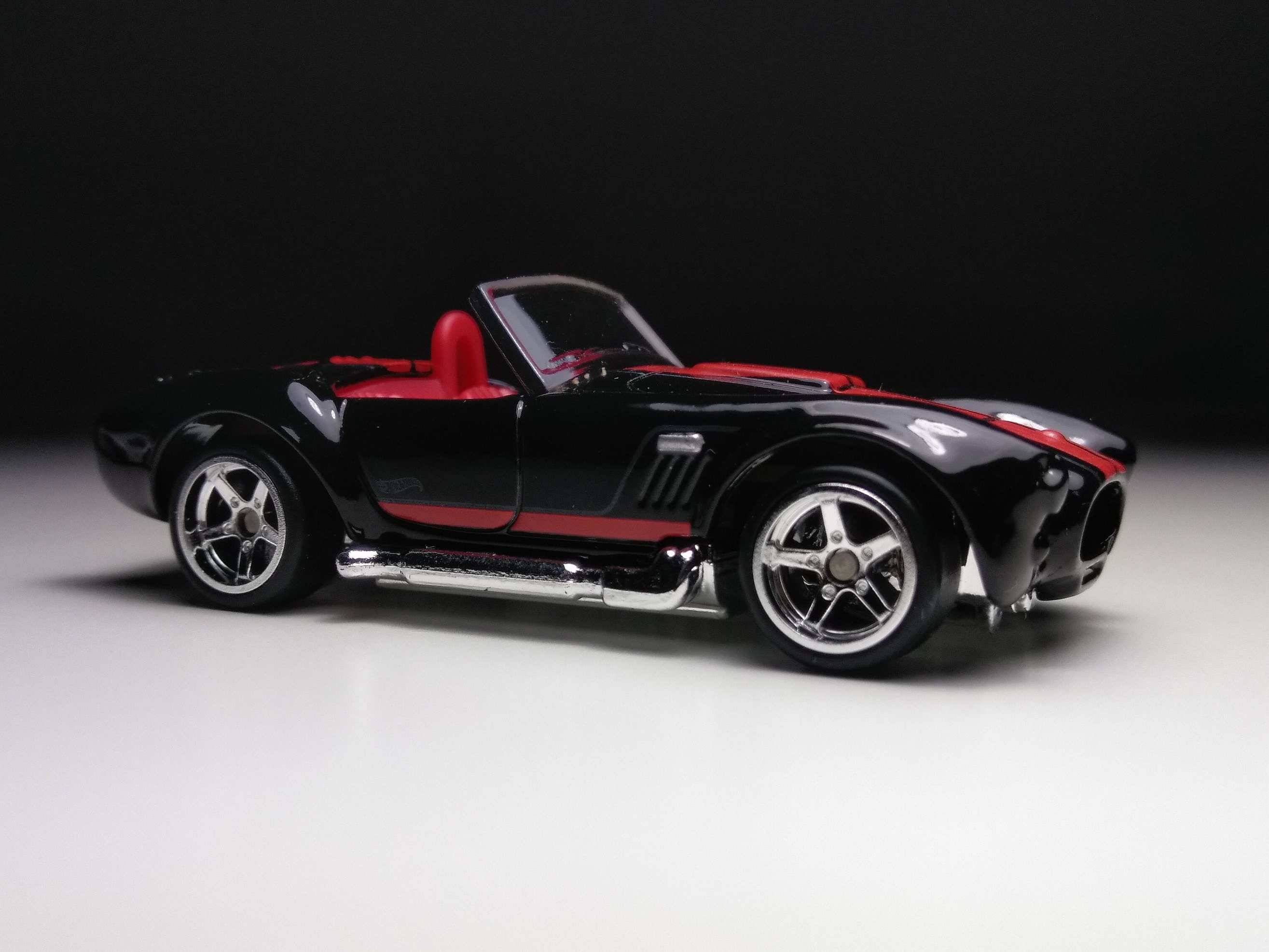ホットウィール スピードマシーン ‘07 フォード シェルビー コブラ ブラック ホットウィール Hot Wheels シェルビー コブラ 427 S/C HW