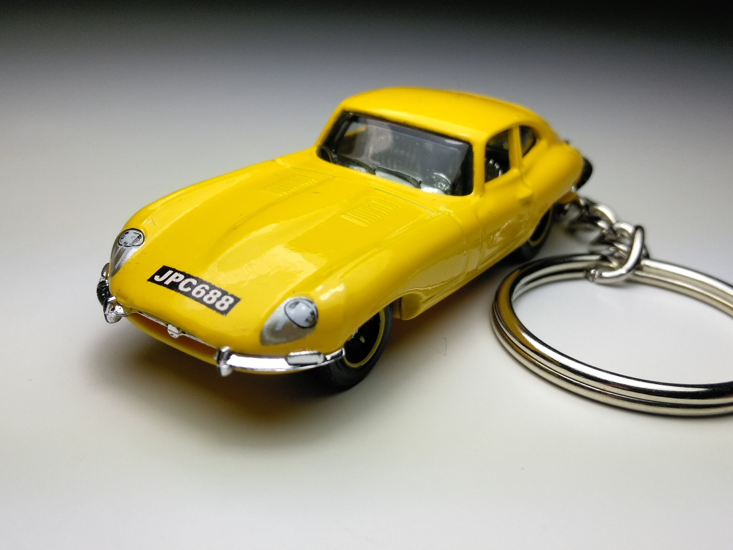 Jaguar e type keyring deals