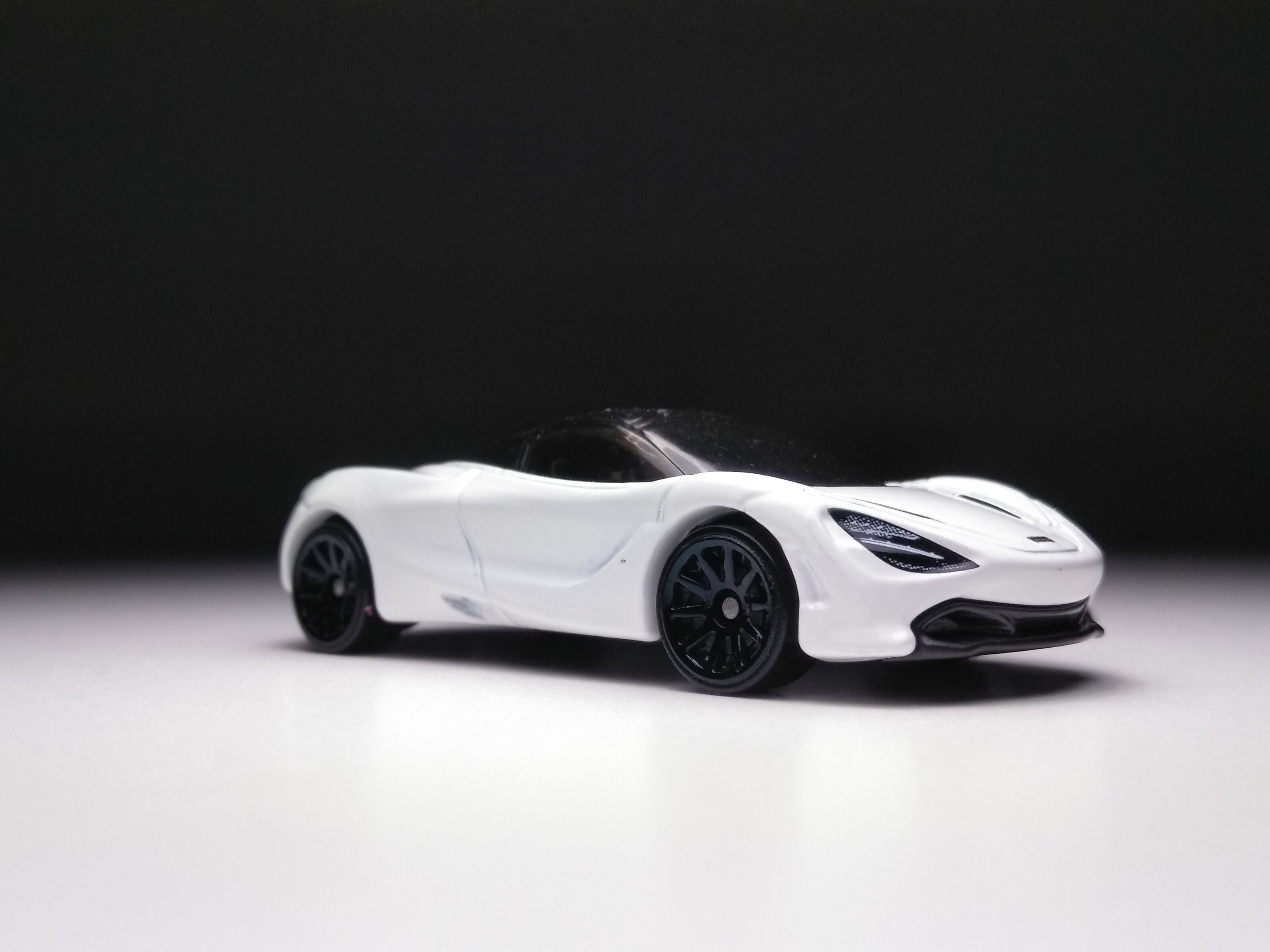 Hot wheels mclaren 720s