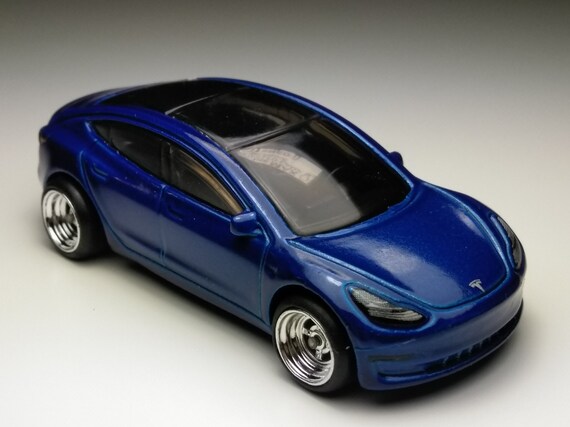 Tesla Model 3 Hot Wheels custom Real Rubber Tires -  Finland