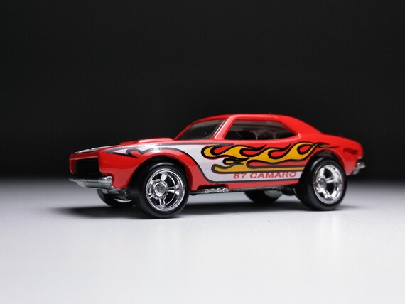ホットウィール CUSTOM CAR SHOW JAPAN '67 CAMARO s-l400.jpg