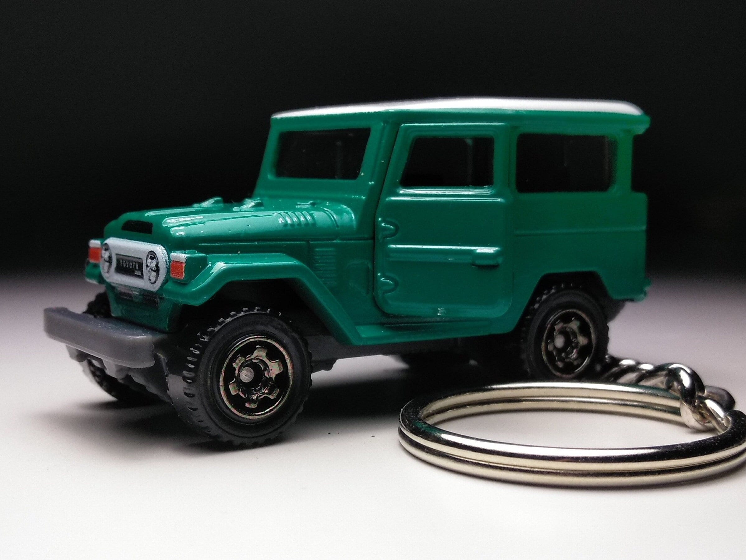 Jouet Miniature Matchbox Toyota Land Cruiser FJ40 - Modèle Réduit De Collection - 12
