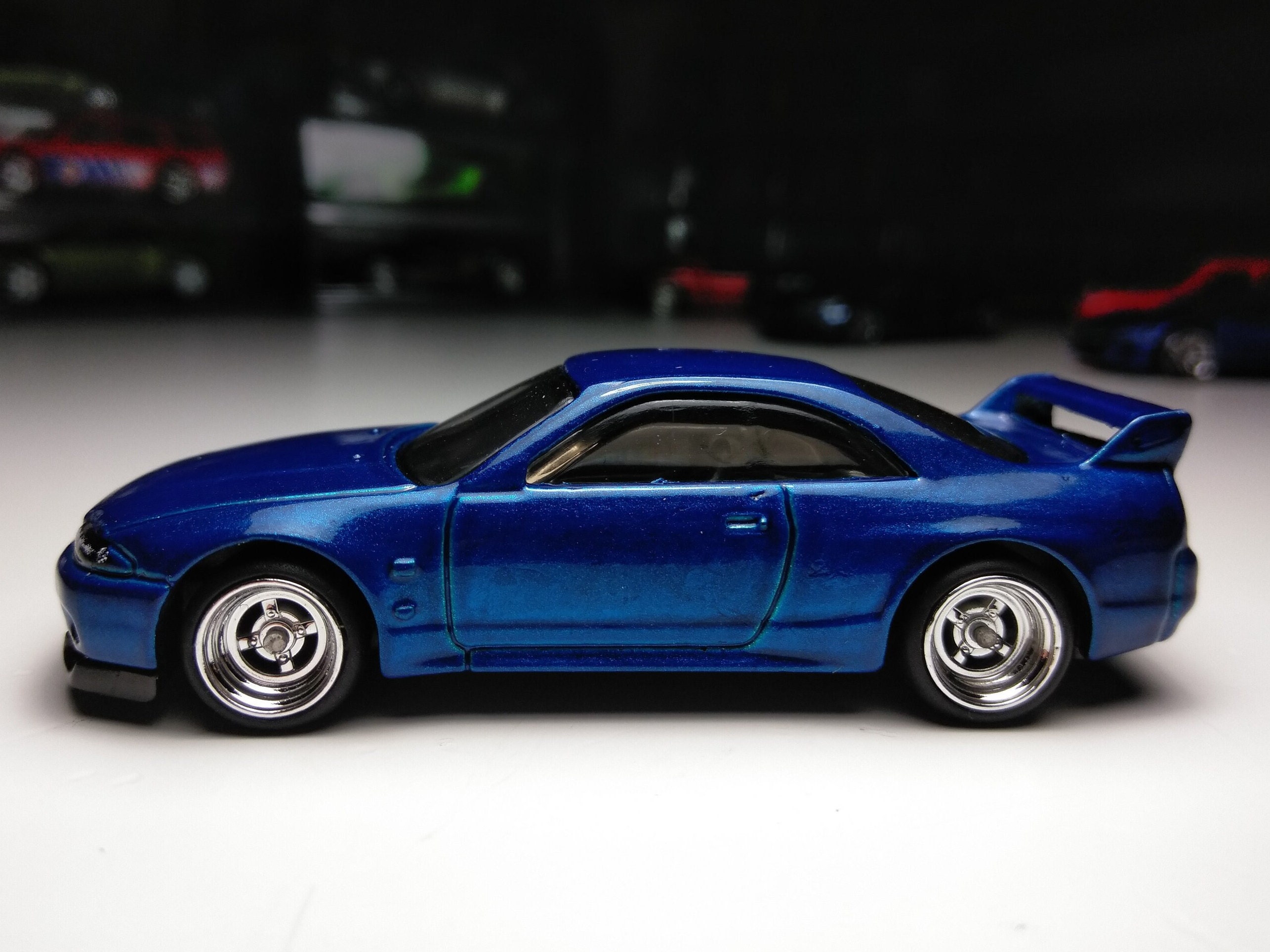 Hot wheels hotsell skyline r33